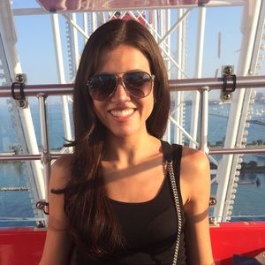 Meet your Posher, Stephanie